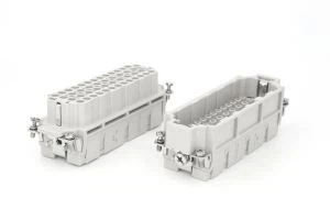 Connettore per inserti ad alta densità resistente